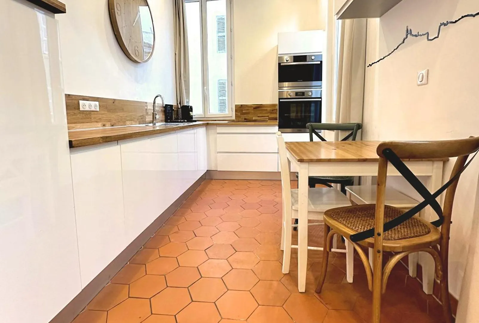 **** Aparthotel Les Appartements Du Vieux Port Marseille France